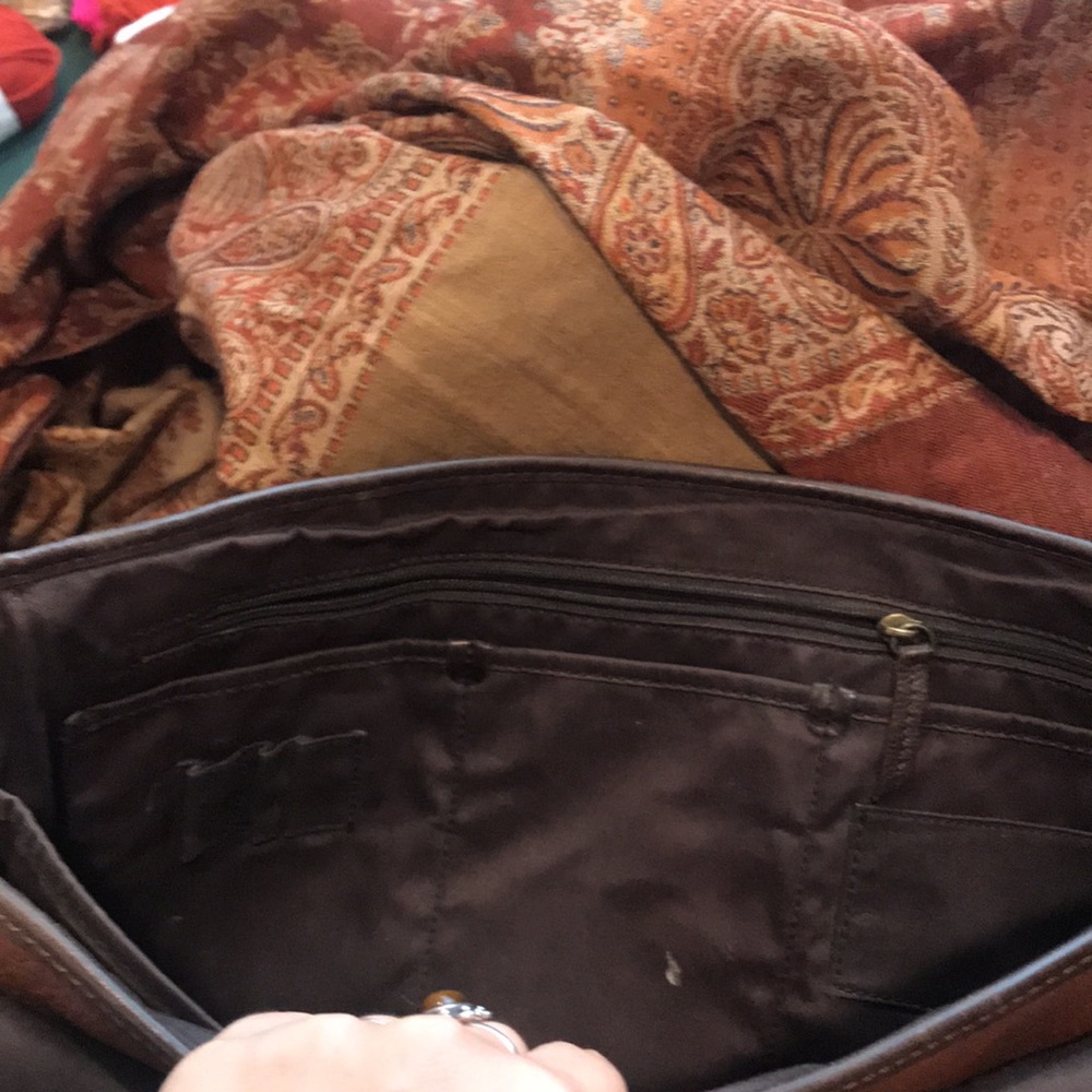 Fossil Leather Messenger Bag - Picture 14 of 17